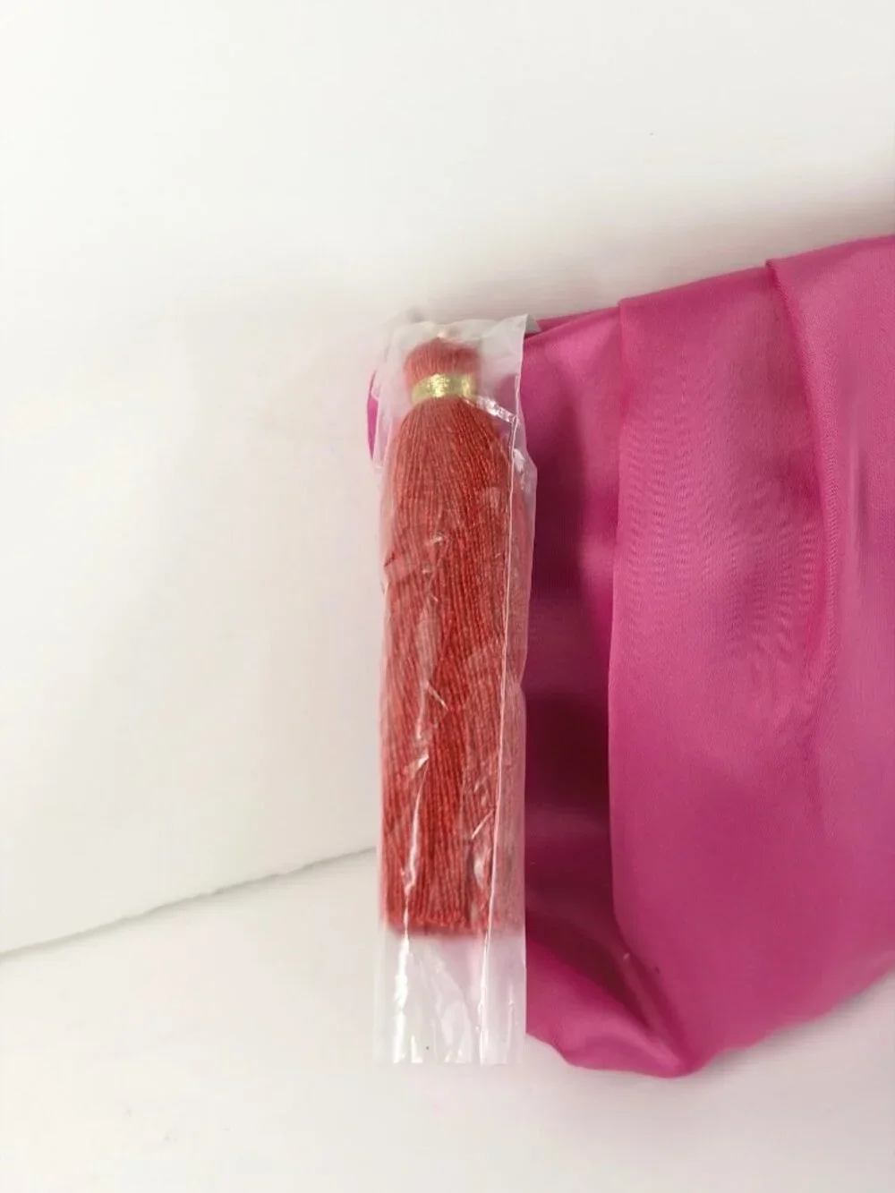 Estee Lauder Makeup Cosmetic Bag Hot Pink Satin with Red Tassel Zipper